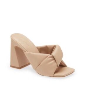 NWOT Open Edit Saydee Beige Sandal Sz 8M SOLD OUT